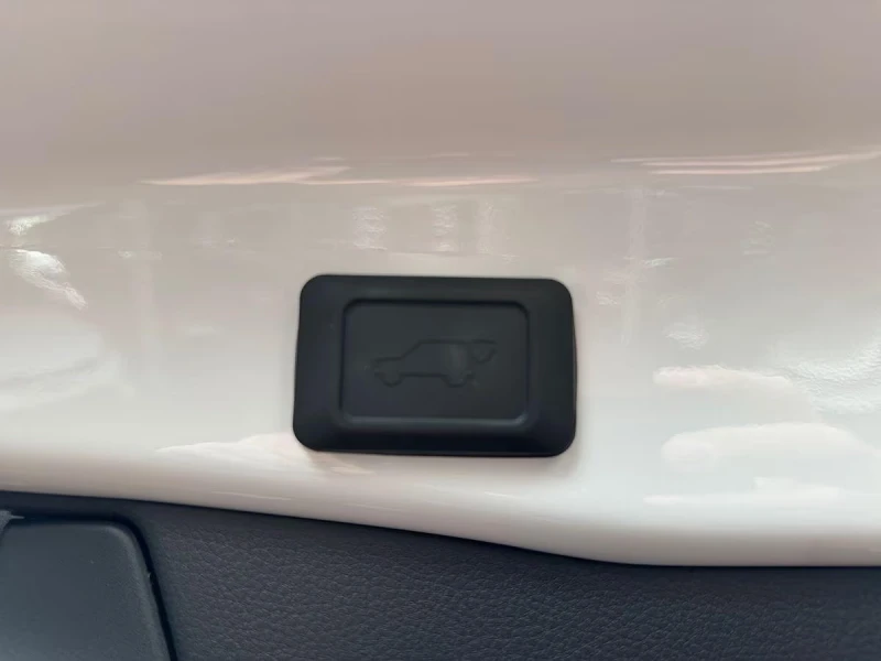 Toyota Rav4 2.5HEV/222HP/STYLE/JBL/360/ACC/CPLAY/KLESS/987f, снимка 8 - Автомобили и джипове - 52747855