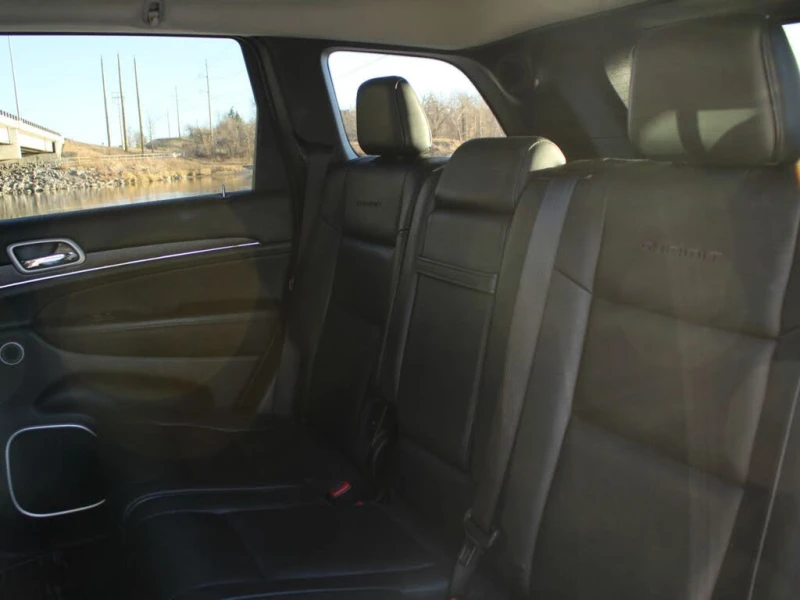 Jeep Grand cherokee SUMMIT| DISTRONIK| PANO| HARMAN| ОБДУХ| ВЪЗДУХ, снимка 16 - Автомобили и джипове - 53257472