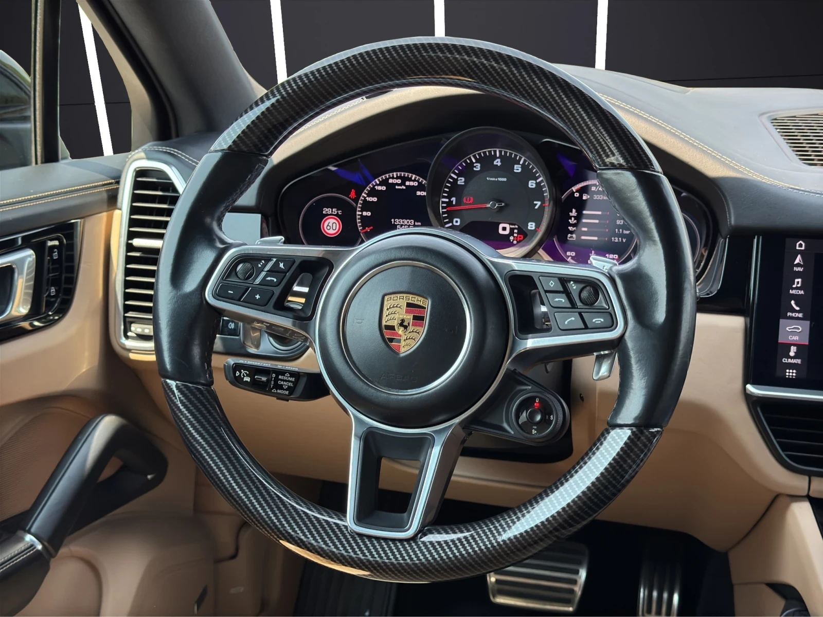 Porsche Cayenne S COUPE* PANO* KEYLESS* HEAD UP* EXCLUSIVE* CARBON - изображение 9