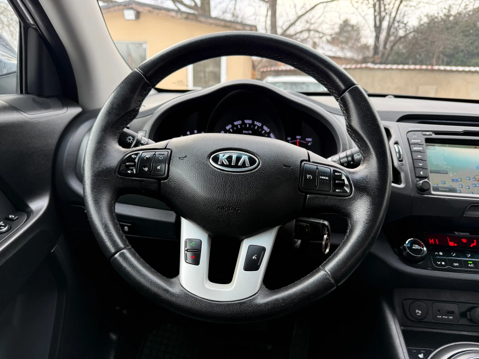 Kia Sportage 2.0CRDI Style 184k.c. 4WD! ���������! � ��������! | Mobile.bg � ����������� 12