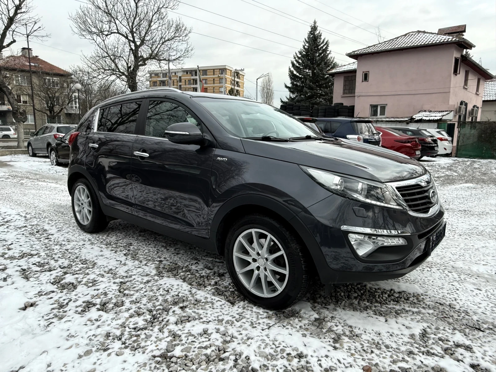 Kia Sportage 2.0CRDI Style 184k.c. 4WD! АВТОМАТИК! ПЕРФЕКТНА! - изображение 3