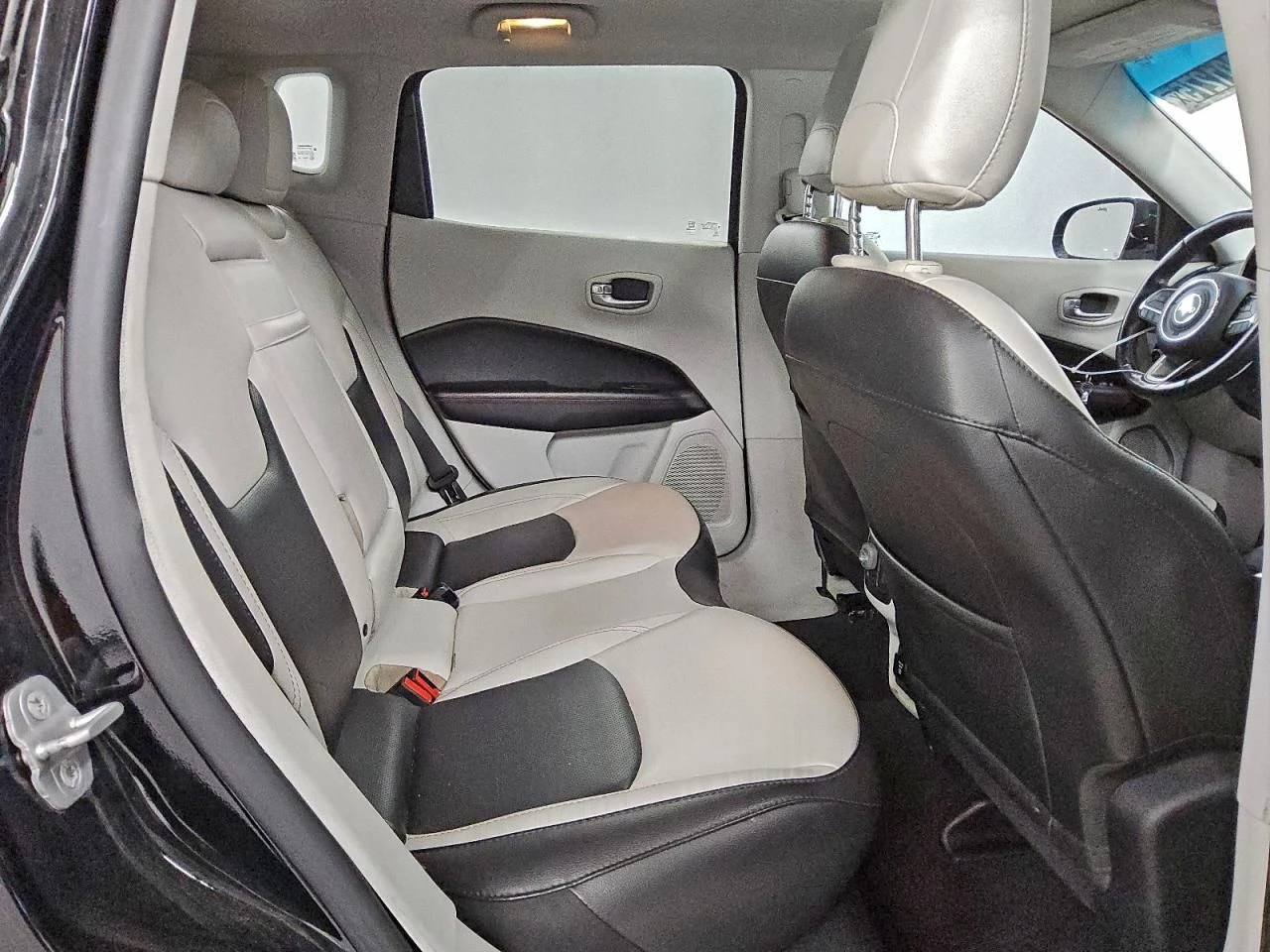 Jeep Compass  - изображение 10