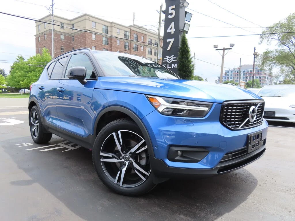 Volvo XC40 T5 R-Design AWD - изображение 2