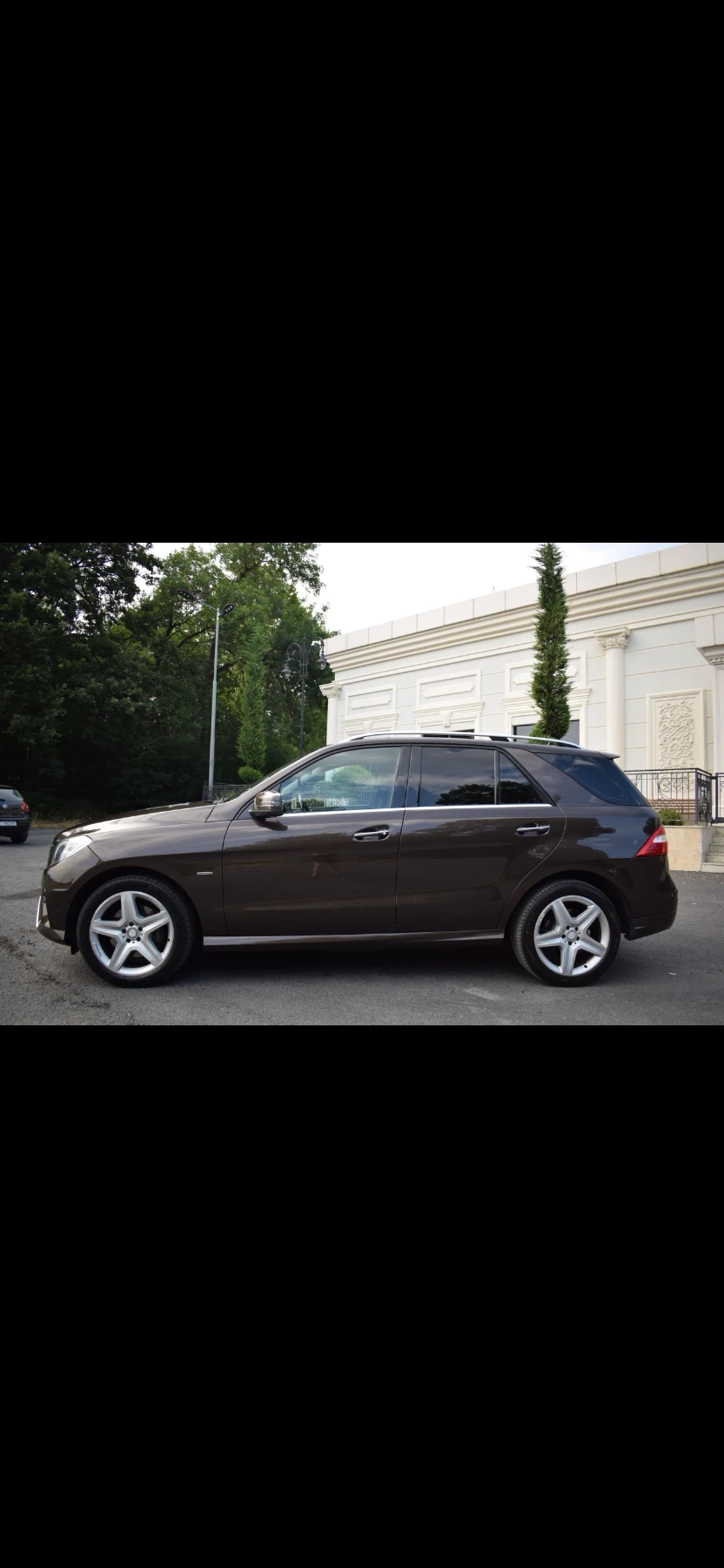 Mercedes-Benz ML 350 AMG PAKET/ ОБДУХВАНЕ/ KEYLESS - изображение 5