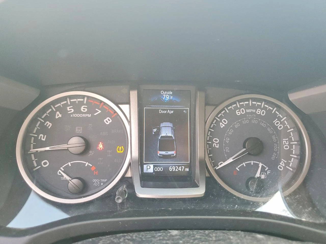 Toyota Tacoma 3.5l Sr5 V6, снимка 9 - Автомобили и джипове - 54384576
