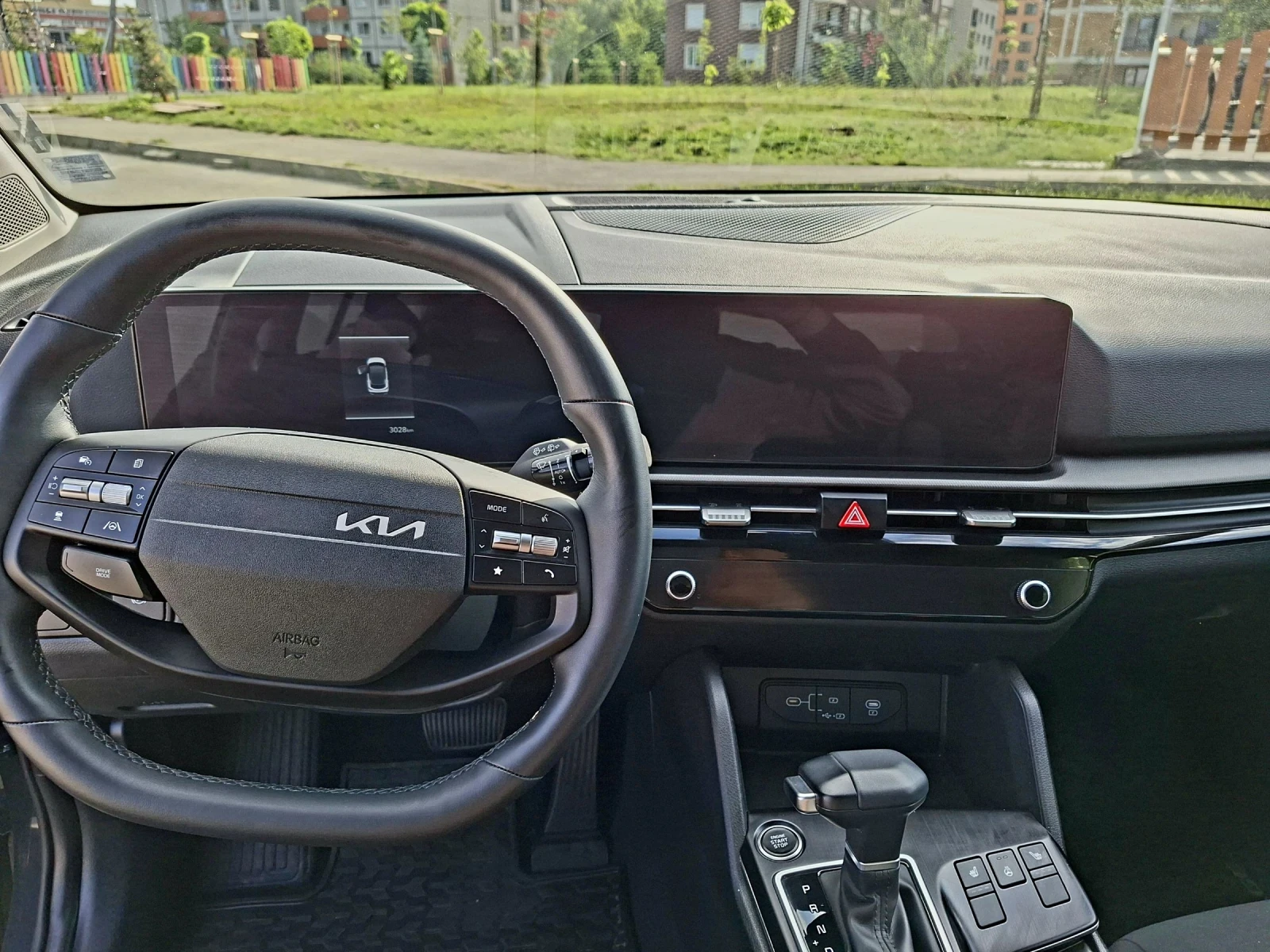 Kia Sportage 1.6T 2WD Comfort + 7 ГОДИНИ ГАРАНЦИЯ, снимка 15 - Автомобили и джипове - 54899702