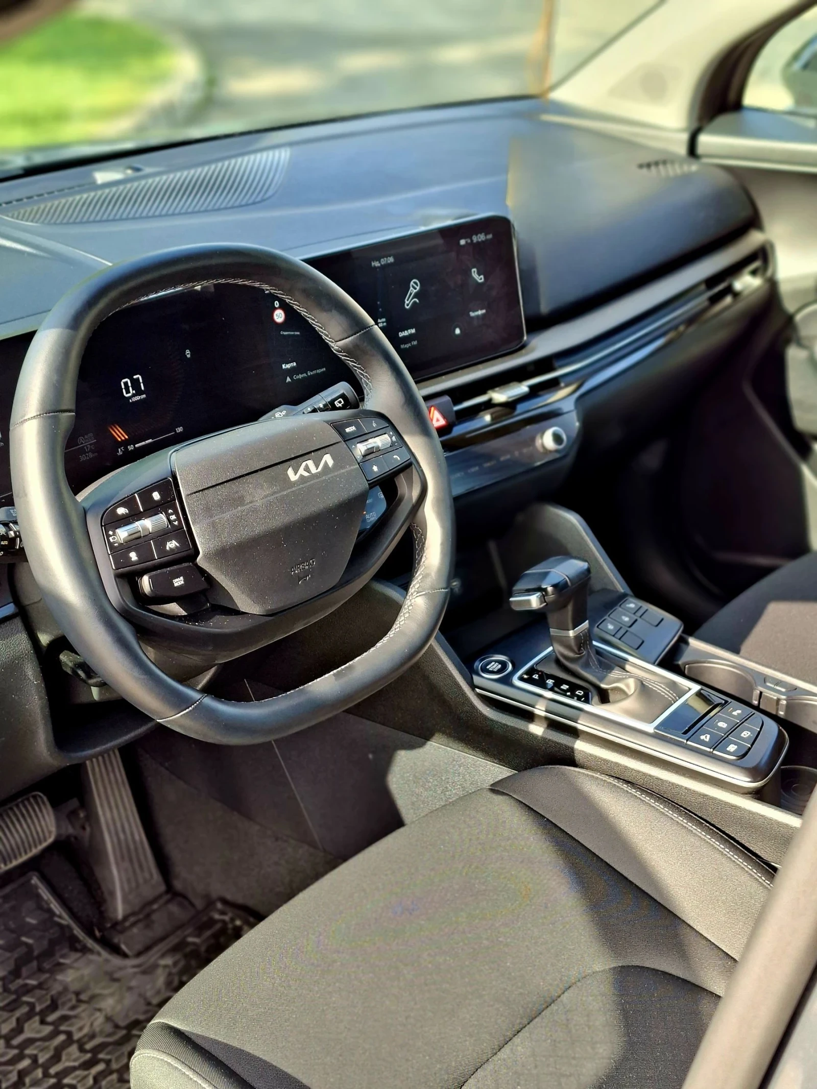Kia Sportage 1.6T 2WD Comfort + 7 ГОДИНИ ГАРАНЦИЯ, снимка 7 - Автомобили и джипове - 54899702