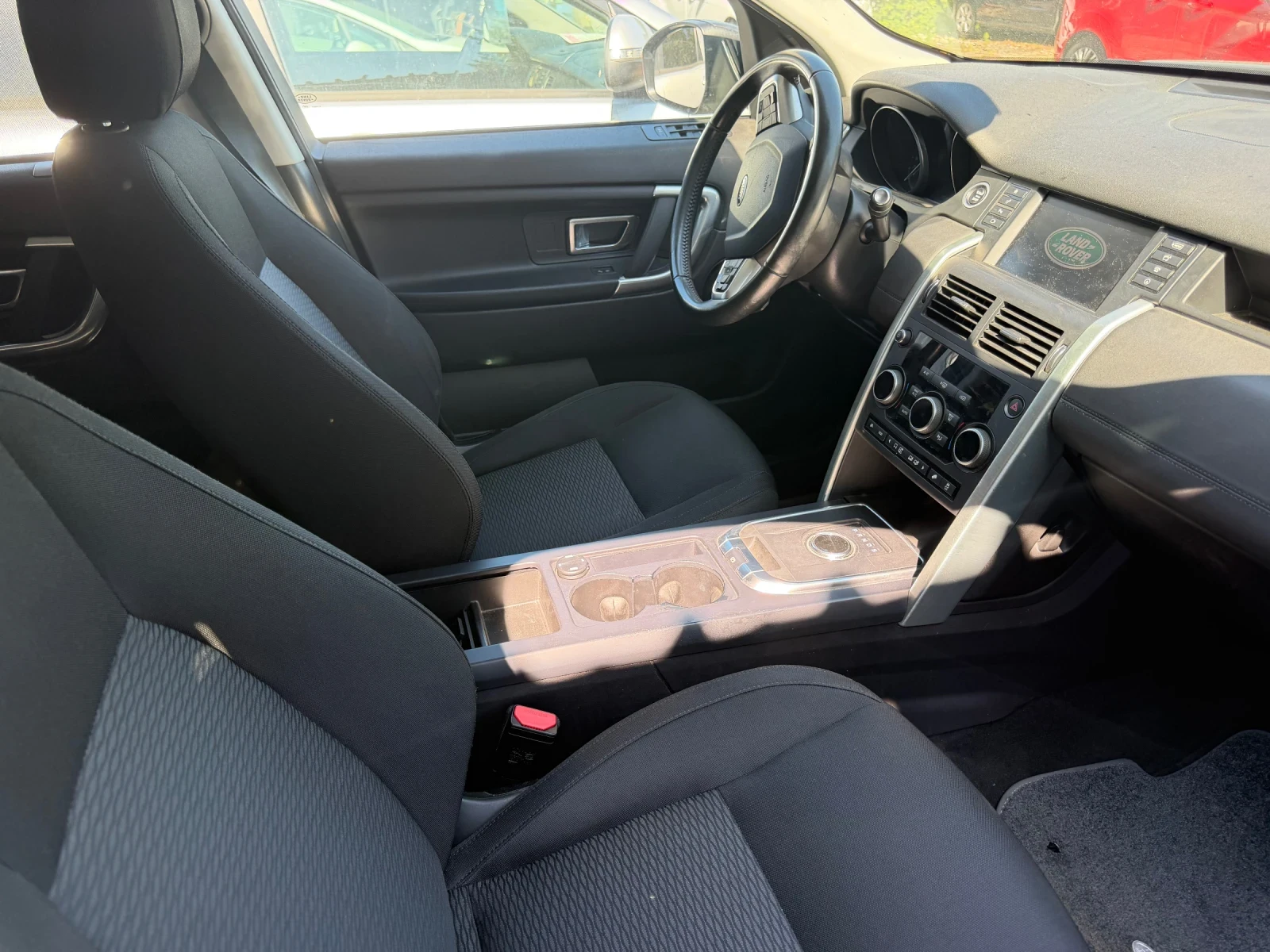 Land Rover Discovery Sport 2.2d, снимка 2 - Автомобили и джипове - 55378474