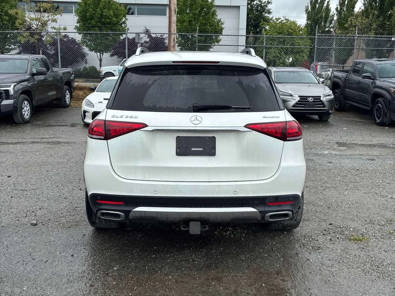 Mercedes-Benz GLE 350 * CARFAX * БЕЗ ПЪРВОНАЧАЛНА ВНОСКА, снимка 4 - Автомобили и джипове - 55396292