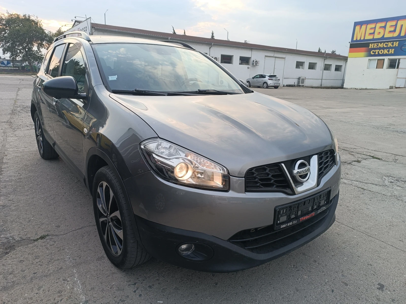 Nissan Qashqai + 2, 1, 6DCi, NAVI, 360 CAMERA, PANORAMA, ЛИЗИНГ , снимка 2 - Автомобили и джипове - 55505477