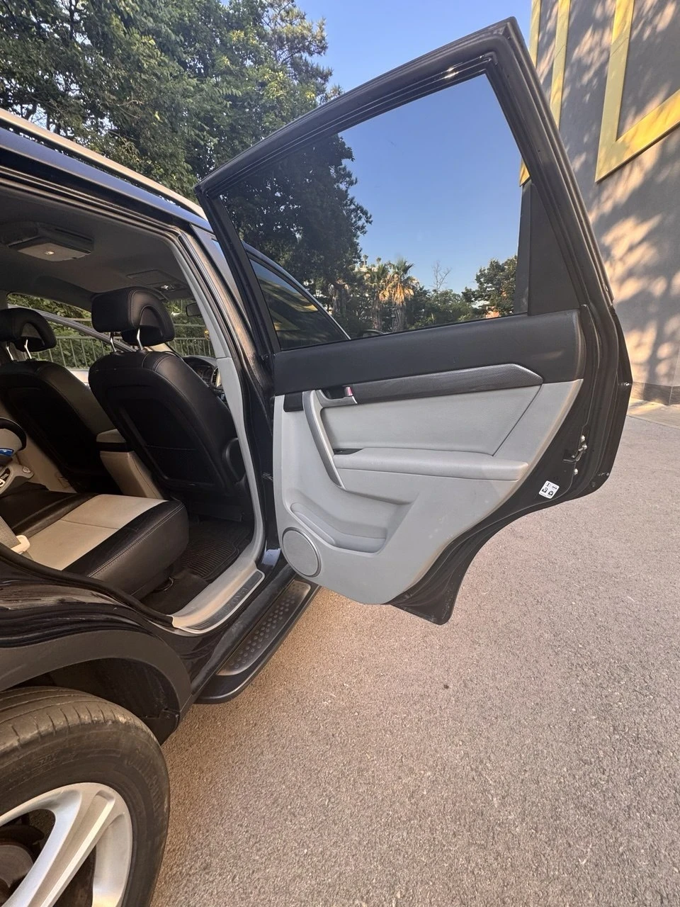 Chevrolet Captiva, снимка 6 - Автомобили и джипове - 55717785