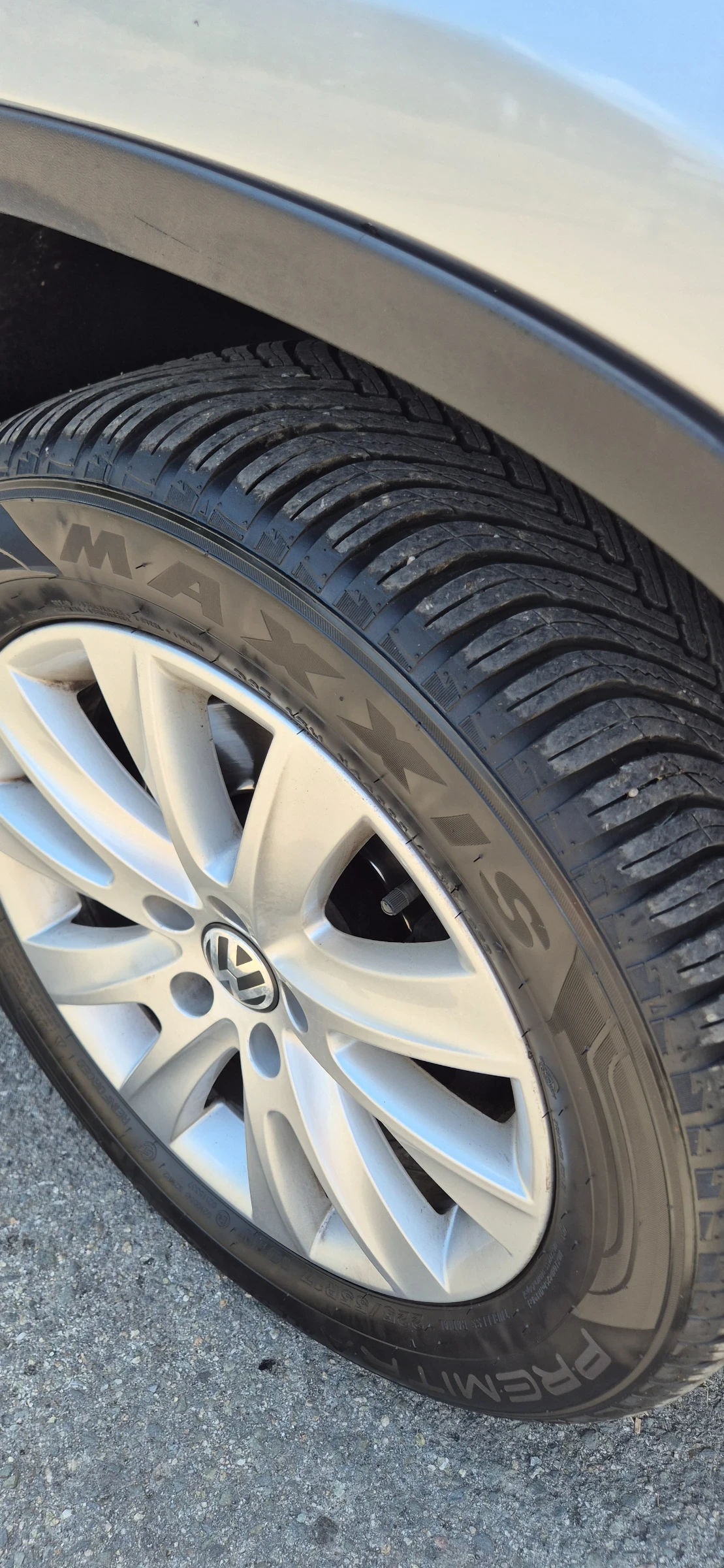 VW Tiguan, снимка 6 - Автомобили и джипове - 56227027