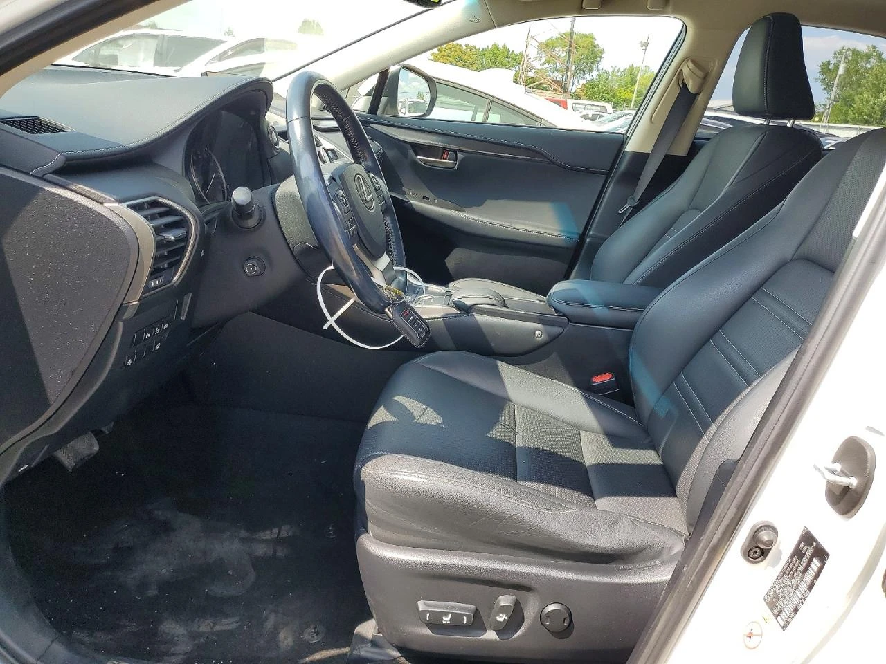 Lexus NX 300h 2.5l, снимка 7 - Автомобили и джипове - 56663573