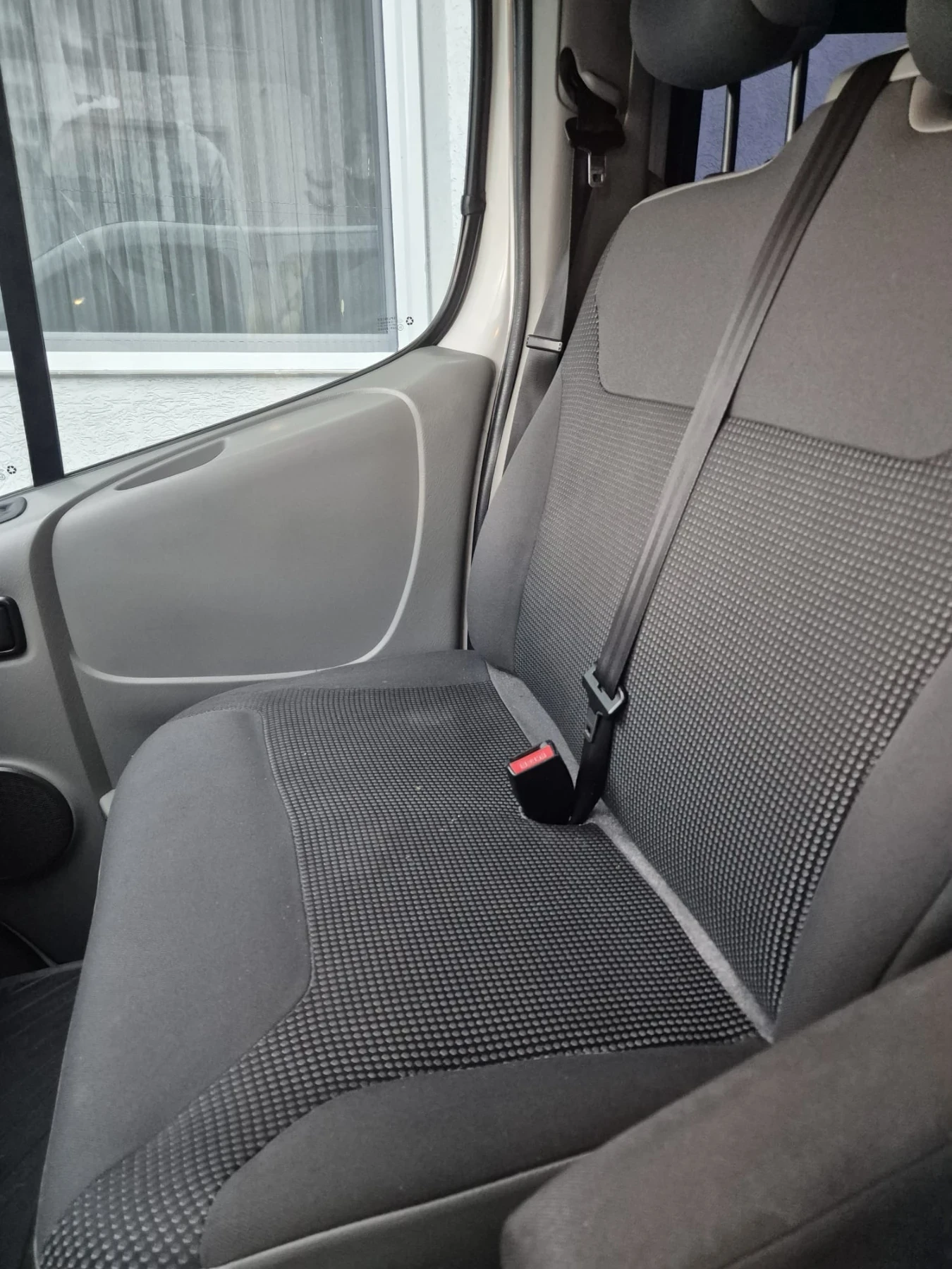Opel Vivaro 4, снимка 9 - Бусове и автобуси - 54946569