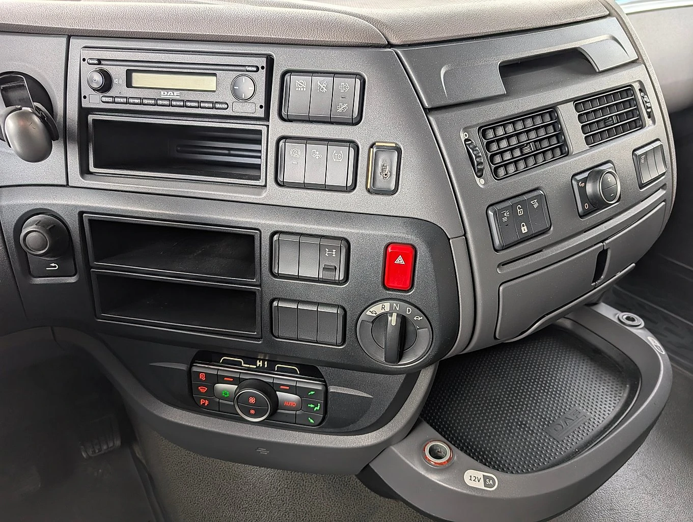 Daf XF 480FT, снимка 14 - Камиони - 53750135