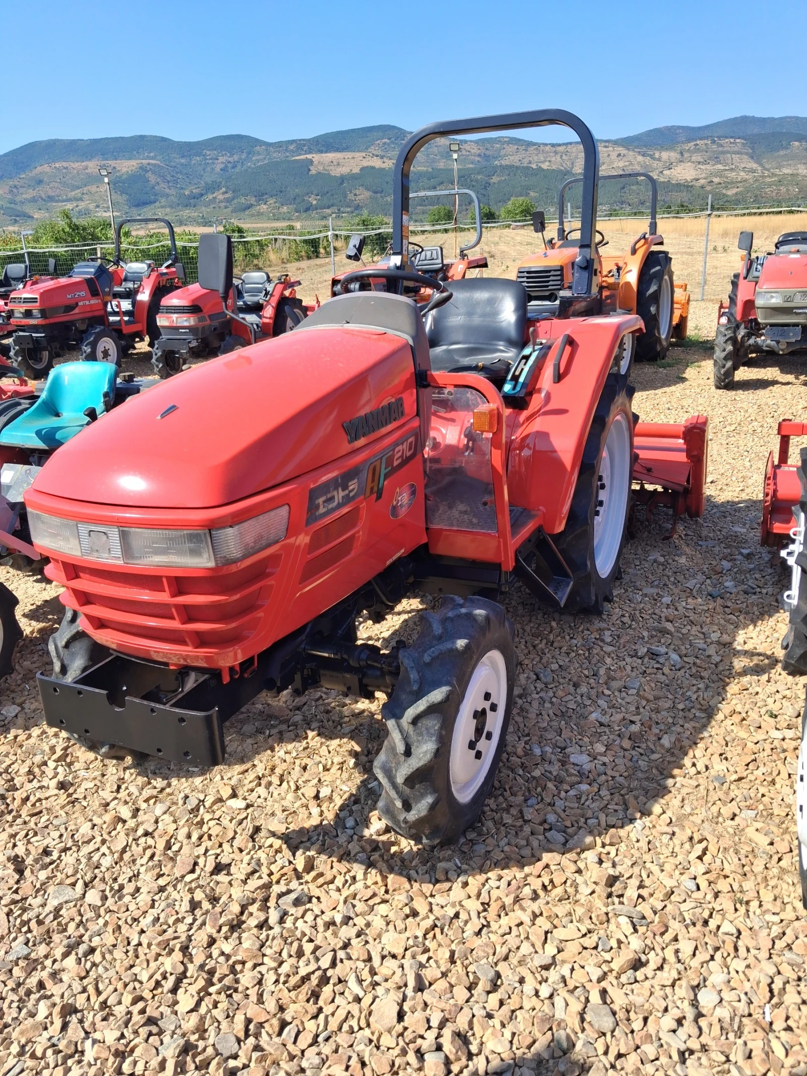 Трактор Kubota Скайтрак 