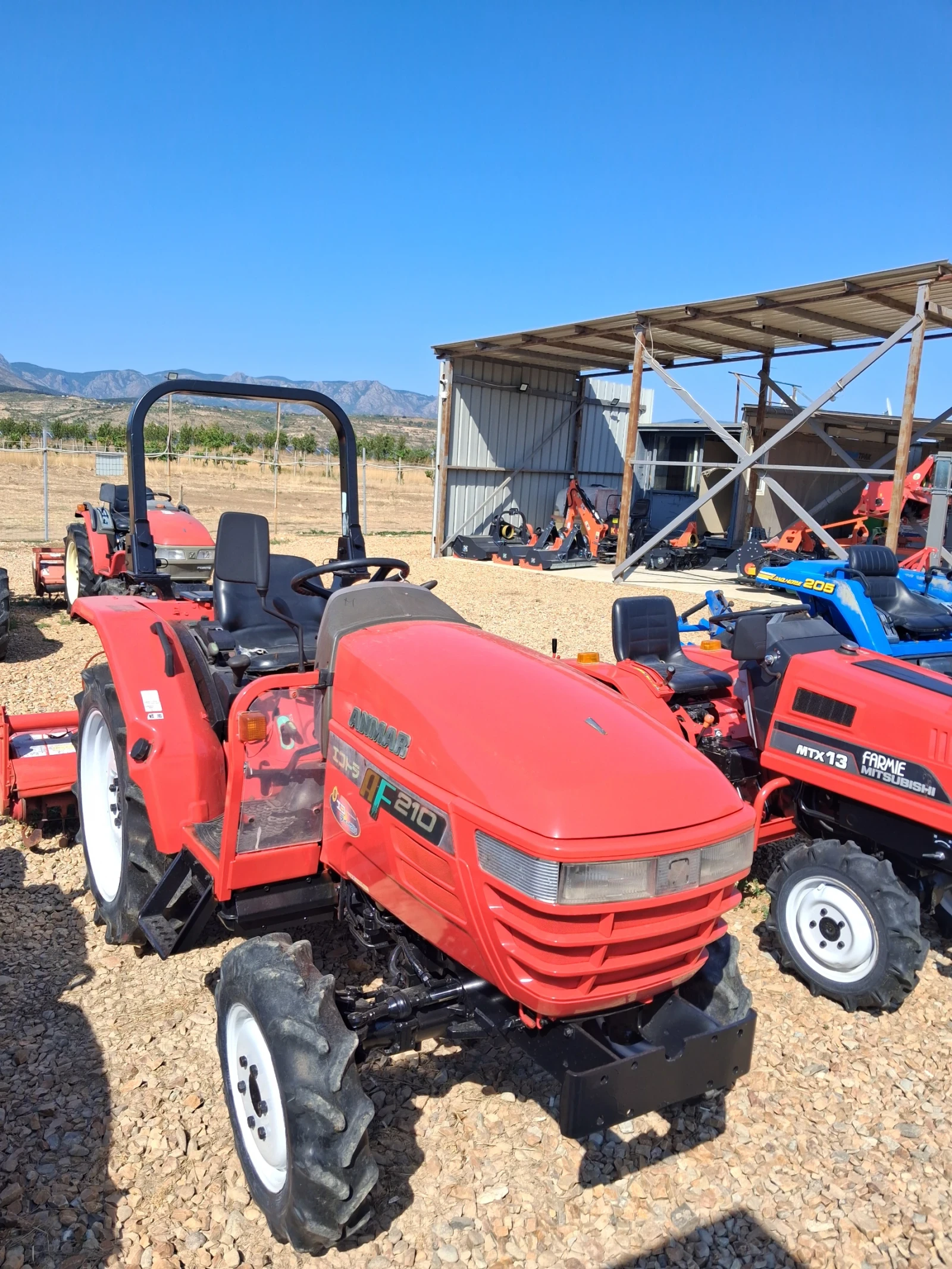 Трактор Kubota Скайтрак , снимка 3 - Селскостопанска техника - 55802594