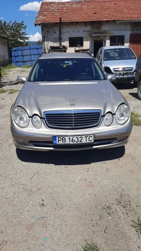  Mercedes-Benz E 320