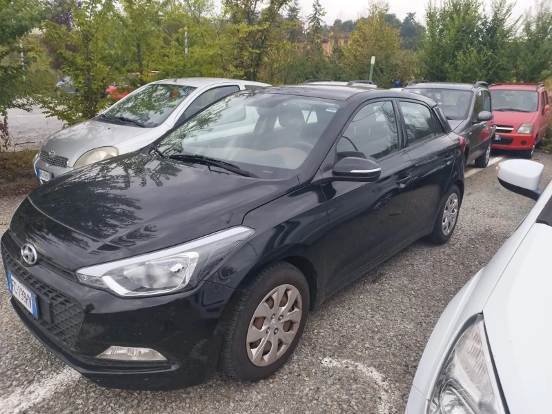 Hyundai I20, снимка 9 - Автомобили и джипове - 47362260