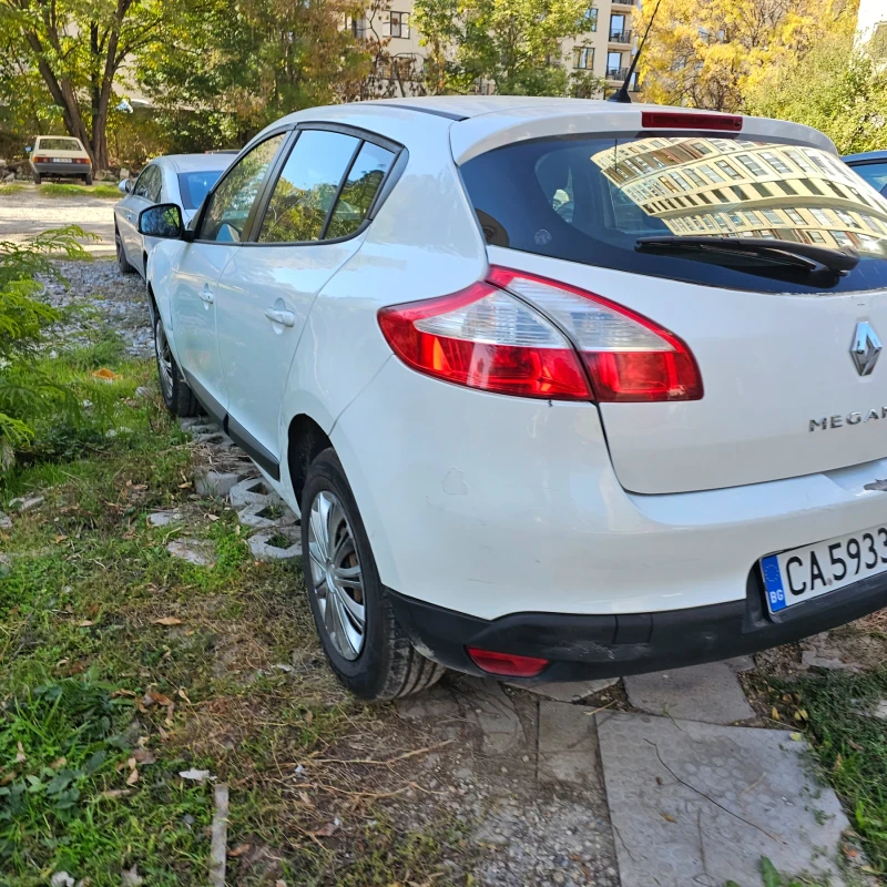 Renault Megane 1.6 Benzin klimatik , снимка 12 - Автомобили и джипове - 47808674