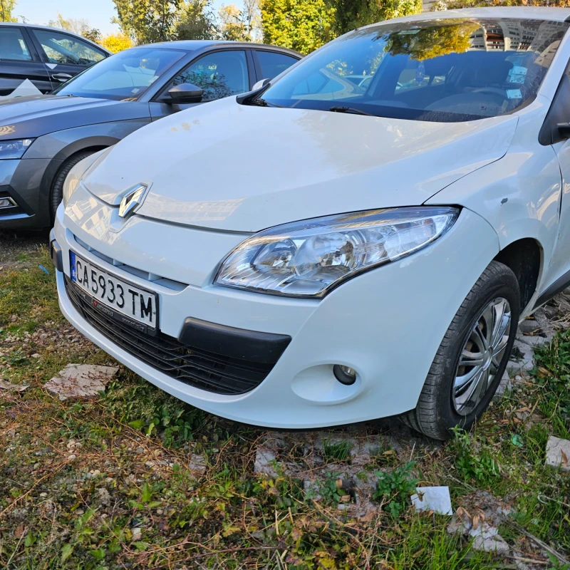 Renault Megane 1.6 Benzin klimatik , снимка 5 - Автомобили и джипове - 47808674