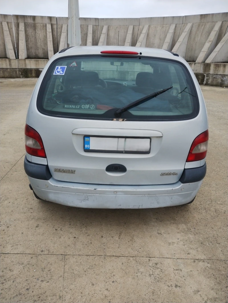 Renault Scenic, снимка 4 - Автомобили и джипове - 48258465