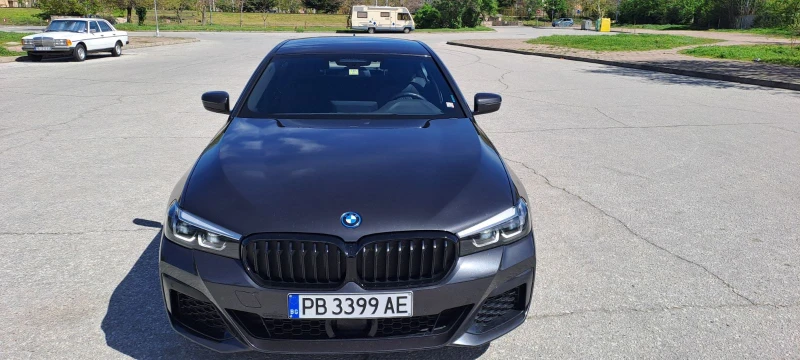 BMW 530E M SPORT, 4x4, 4 джанти с 4 нови зимни Мишелин, снимка 1 - Автомобили и джипове - 48648211