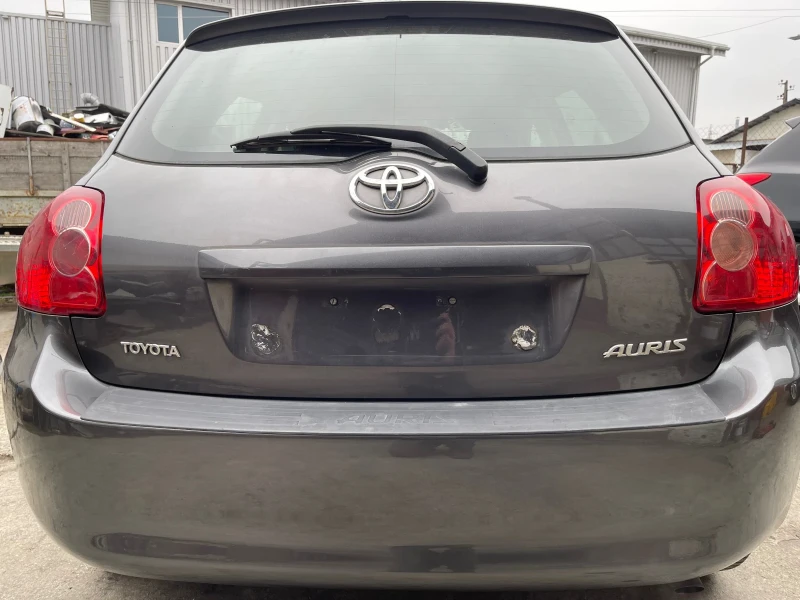 Toyota Auris 1.4/97к.с., снимка 10 - Автомобили и джипове - 49390179