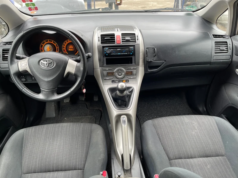 Toyota Auris 1.4/97к.с., снимка 16 - Автомобили и джипове - 49390179