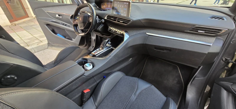 Peugeot 5008 1.5 Blue HDI GT, снимка 12 - Автомобили и джипове - 52270331