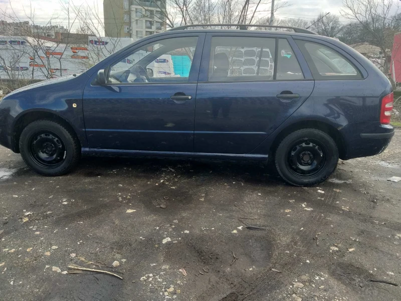 Skoda Fabia 1, 4 i, снимка 5 - Автомобили и джипове - 53400247