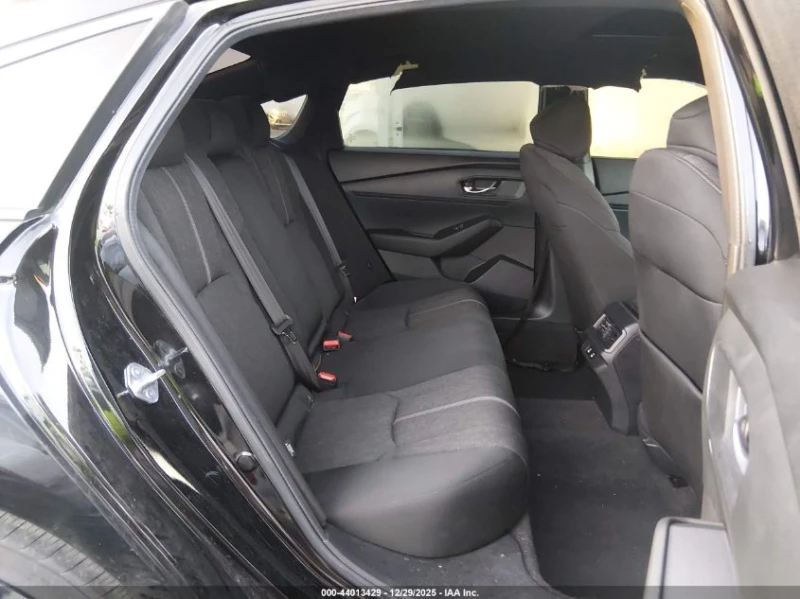 Honda Accord 2l Hybrid Sport, снимка 8 - Автомобили и джипове - 53600408