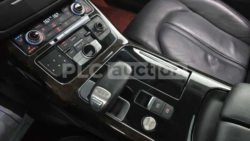 Audi A8 ОБДУХВАНЕ/ШИБИДАХ/360/ЦЕНА ДО БЪЛГАРИЯ, снимка 7 - Автомобили и джипове - 54999531