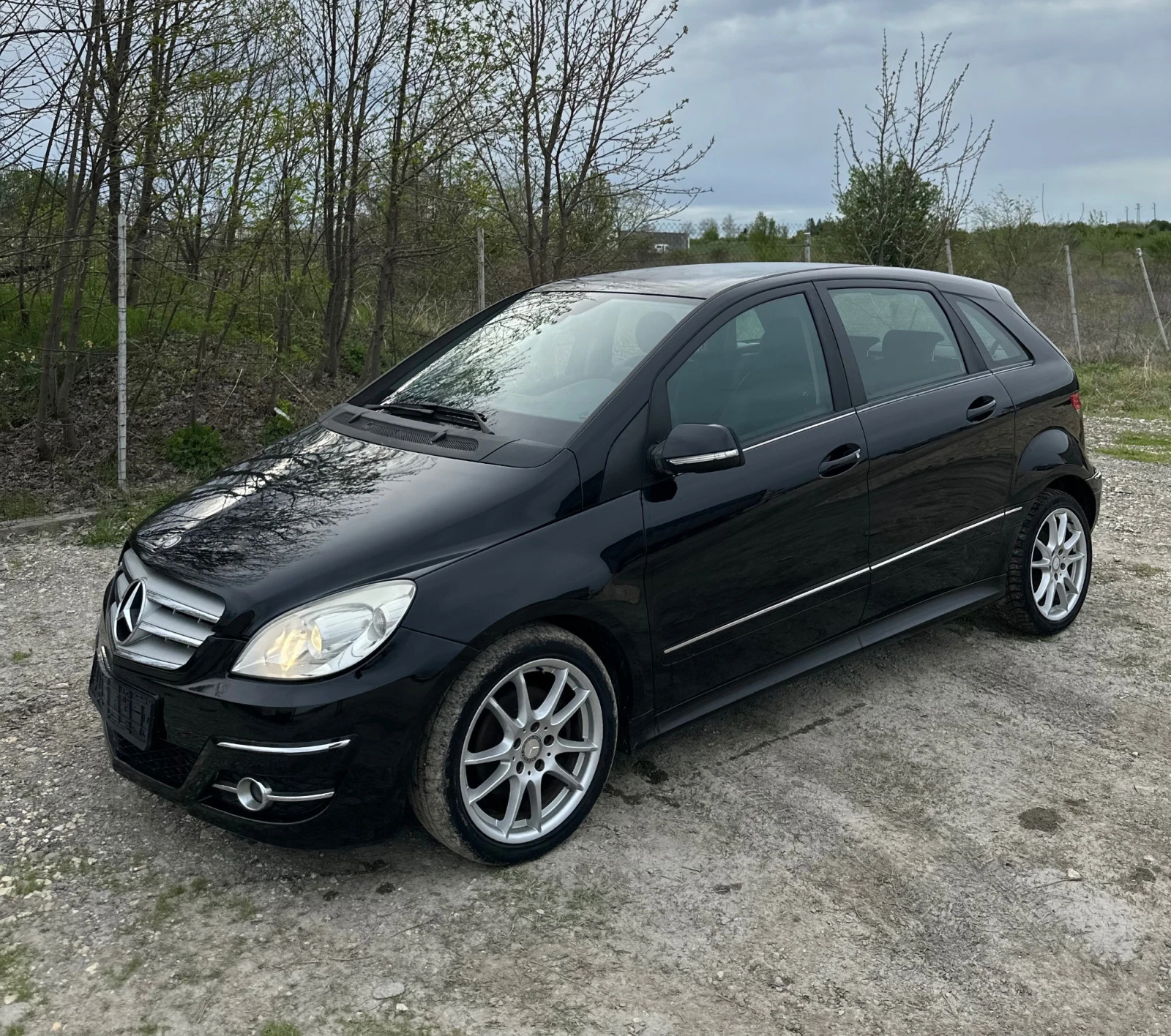 Mercedes-Benz B 180  !!!FACELIFT /6-СКОРОСТИ/ ПОДГРЕВ - изображение 4