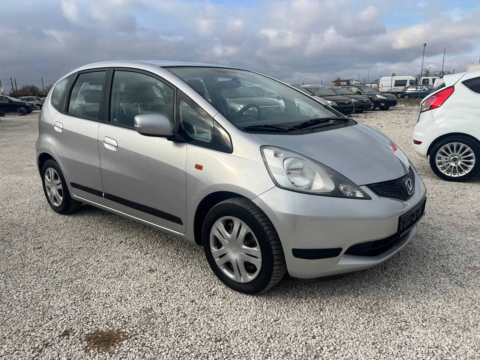 Honda Jazz 1.2i - изображение 2