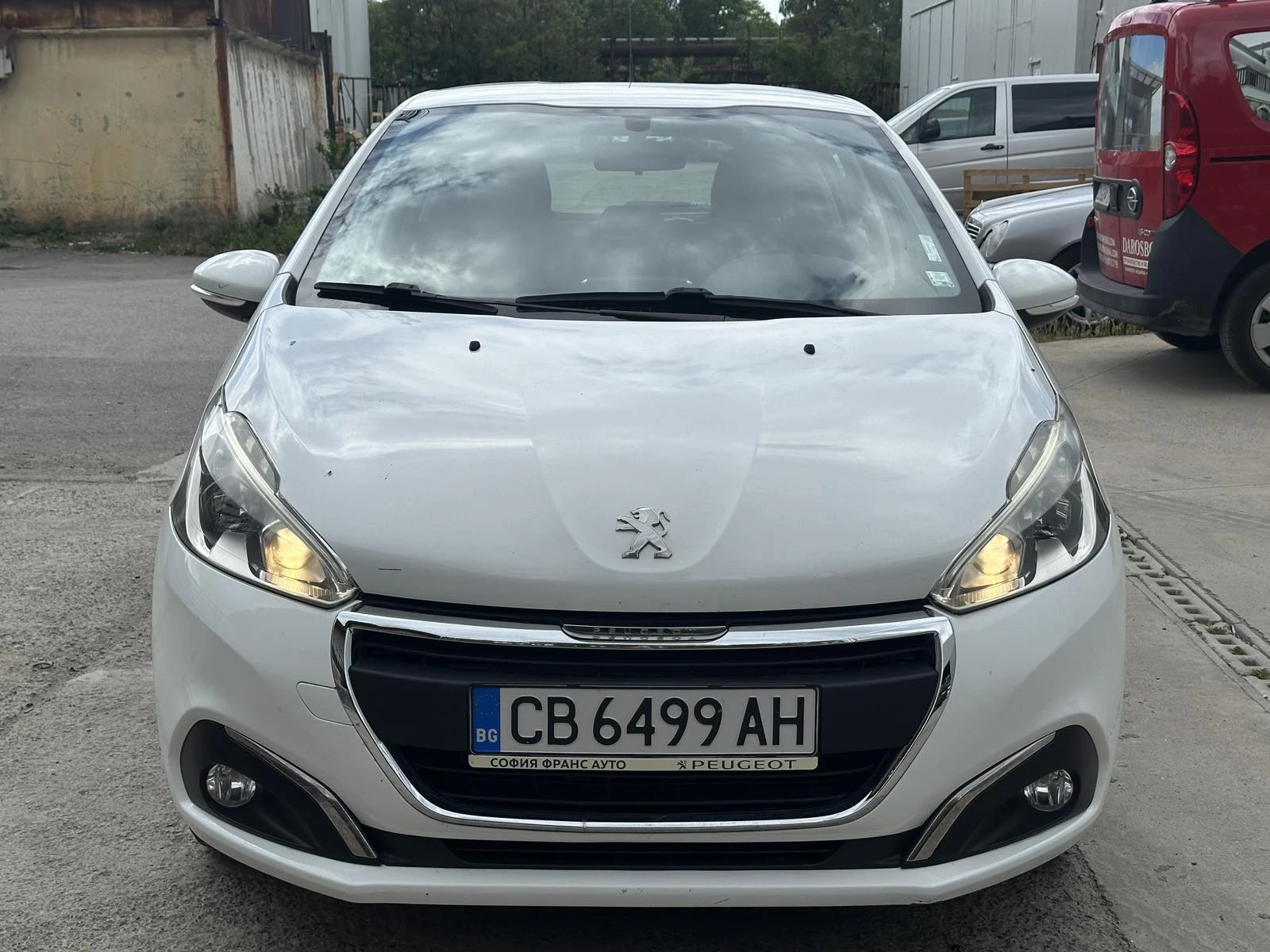 Peugeot 208 1.2 Бензин  - изображение 3