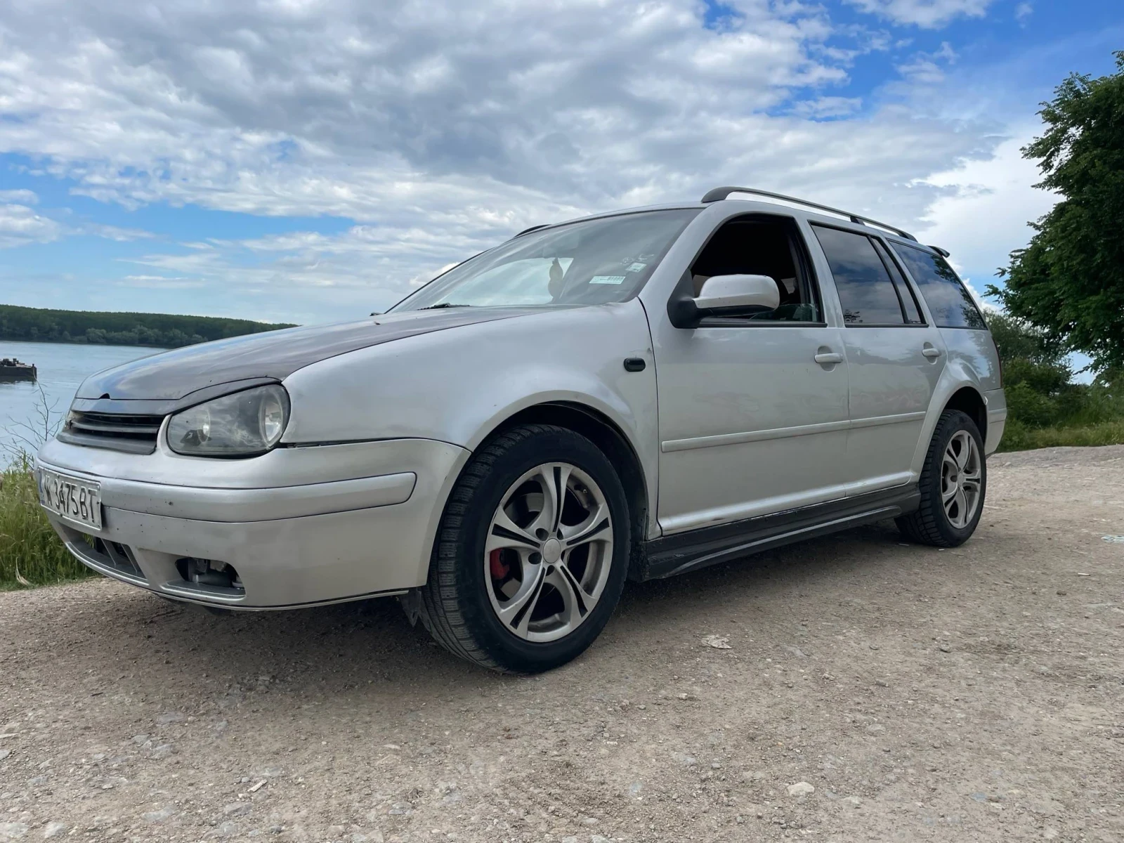 VW Golf Variant 1.9 тди 110 - изображение 3