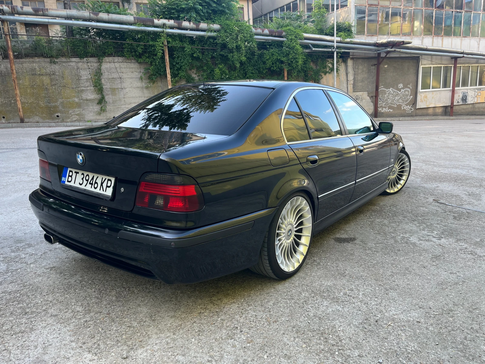 BMW 528 528i - изображение 5
