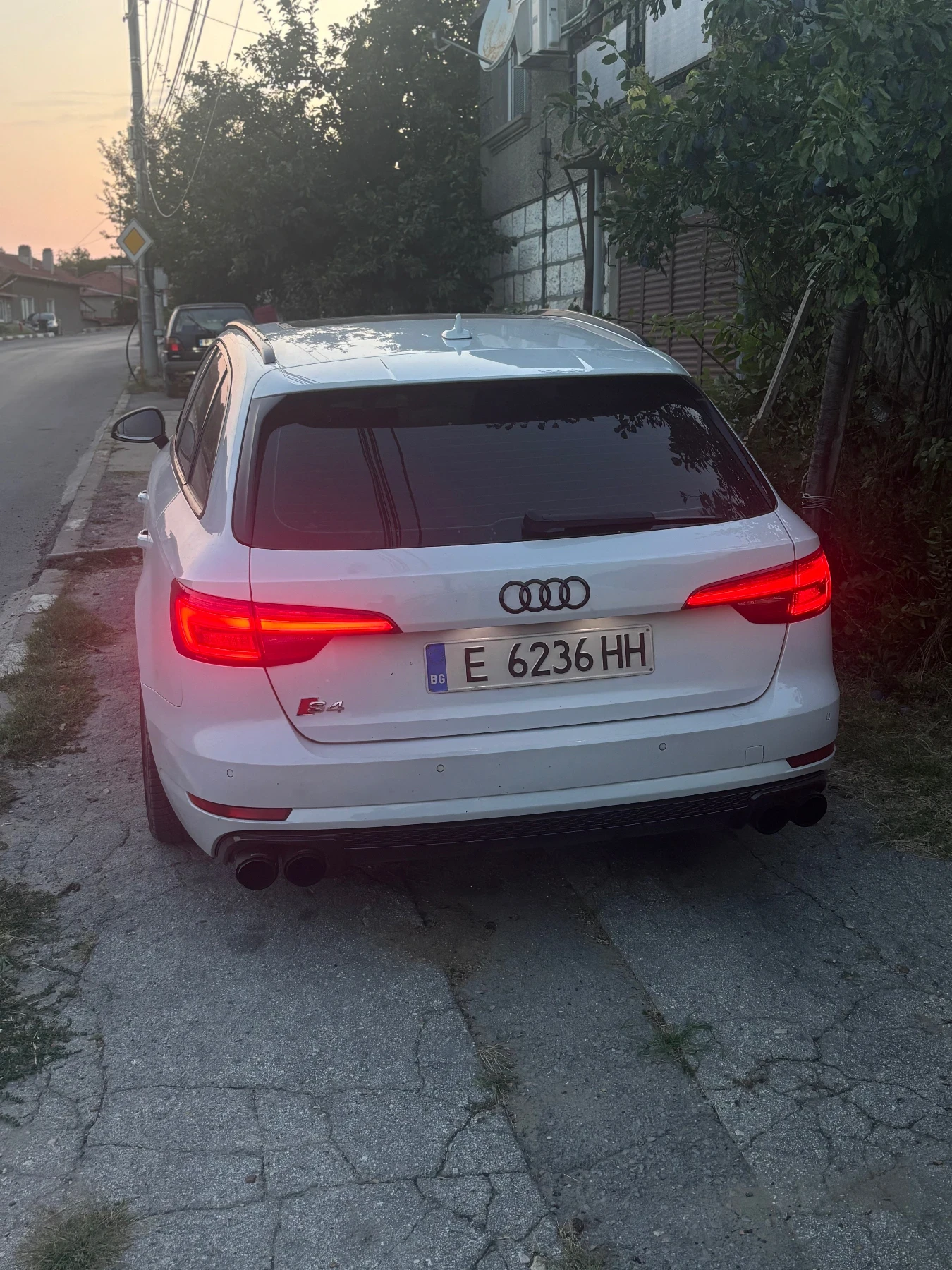 Audi A4 2xSline, Pano, Digital, Matrix - изображение 3