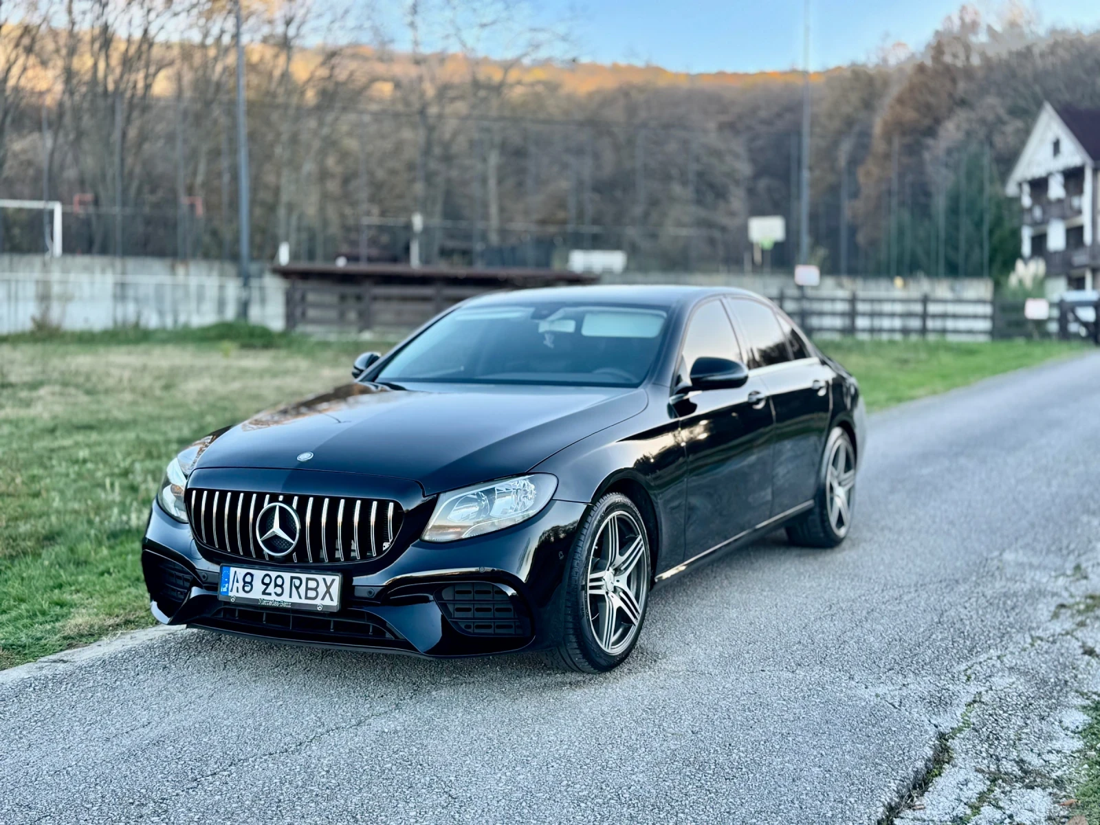 Mercedes-Benz E 200 AMG PERFORMANCE | Mobile.bg   3