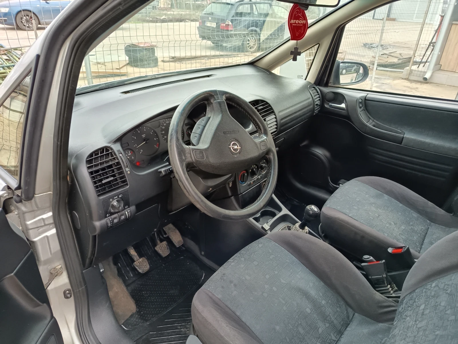 Opel Zafira 1.6i - изображение 5