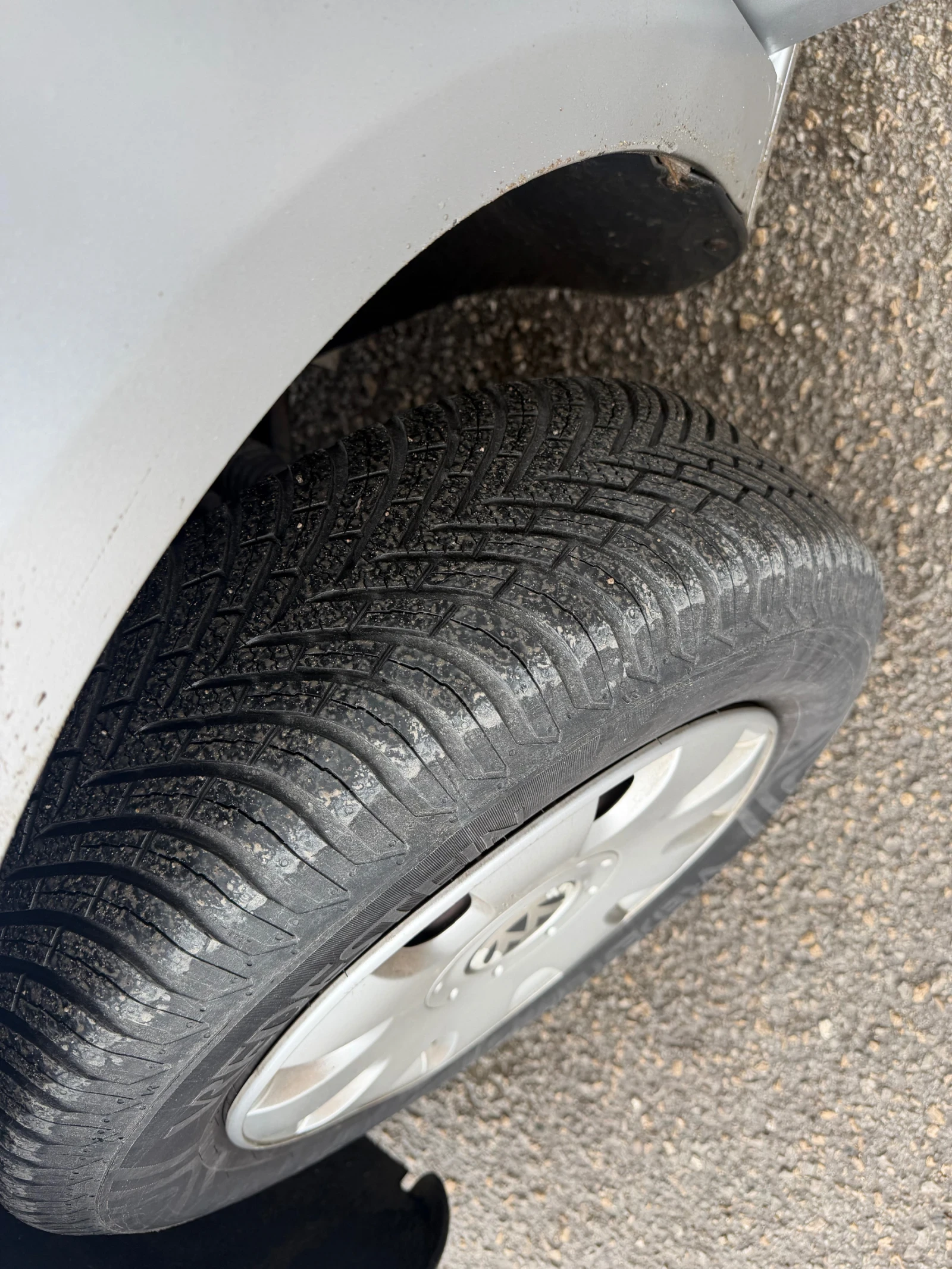 VW Touran 1.6i/102�.�./��������/����� ���������! | Mobile.bg � ����������� 11