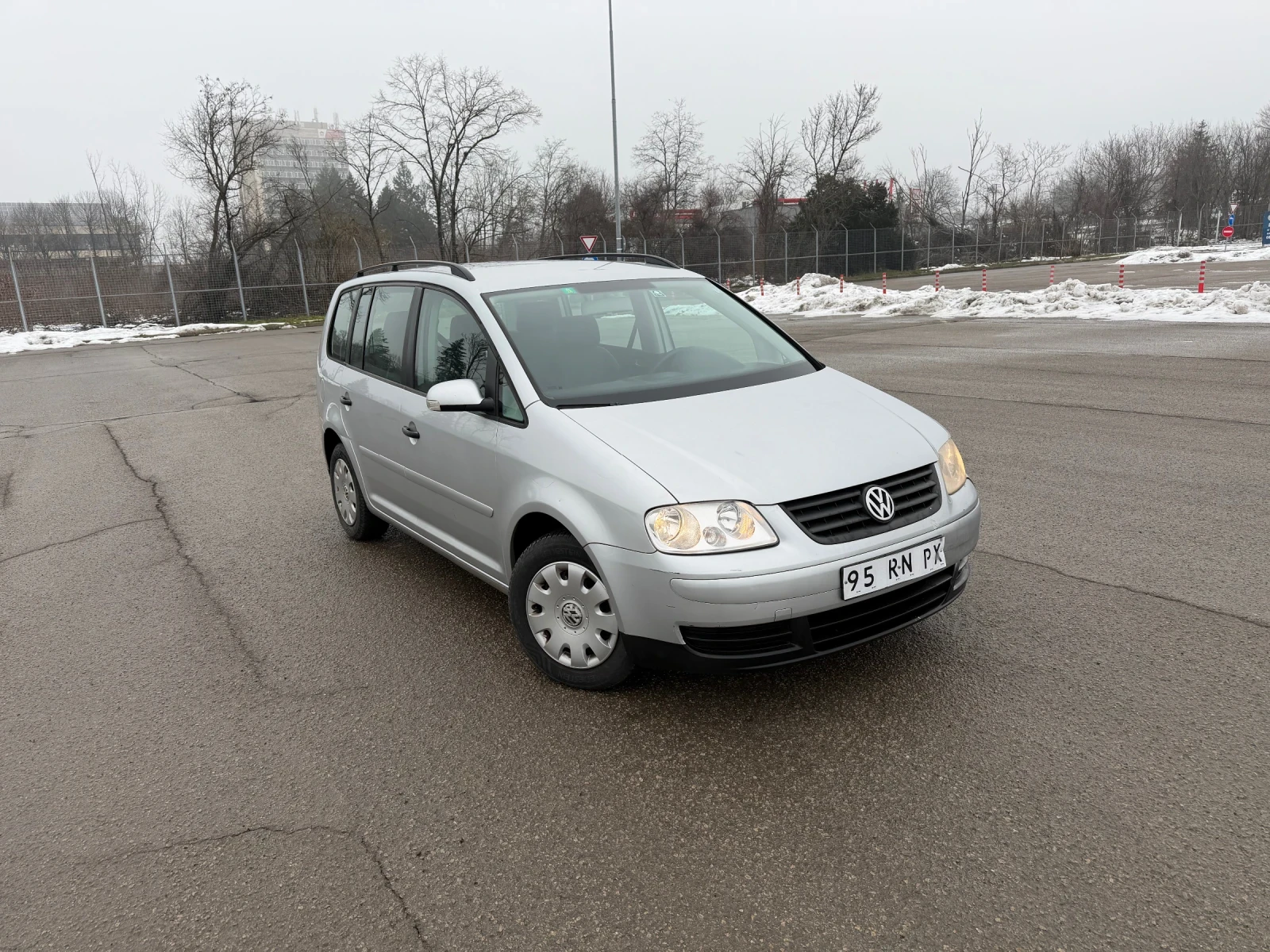 VW Touran 1.6i/102�.�./��������/����� ���������! | Mobile.bg � ����������� 3
