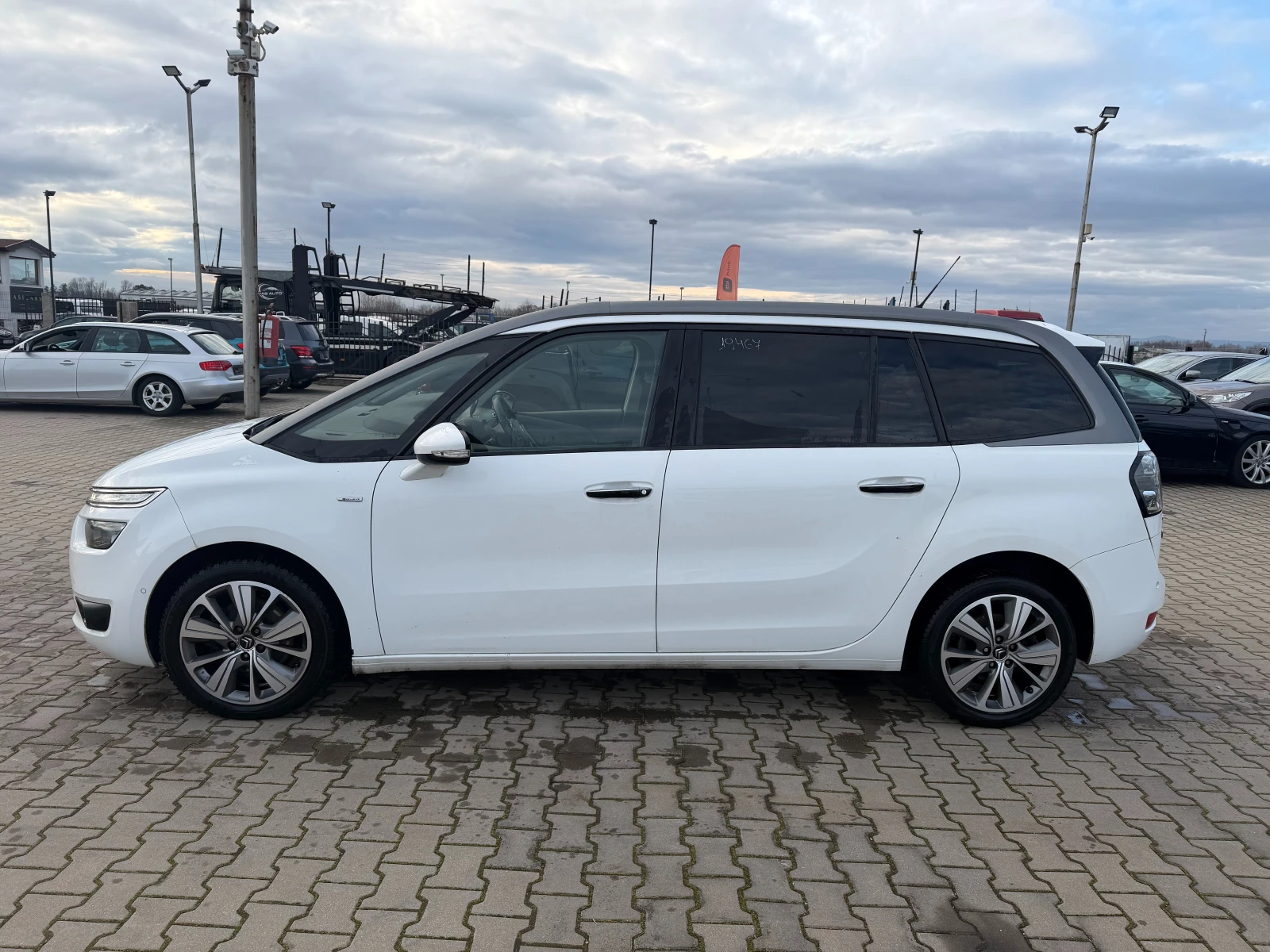 Citroen Grand C4 Picasso 2.0HDI AVTOMAT/PANORAMA/KOJA/NAVI/KAMERA EURO 6 - изображение 9