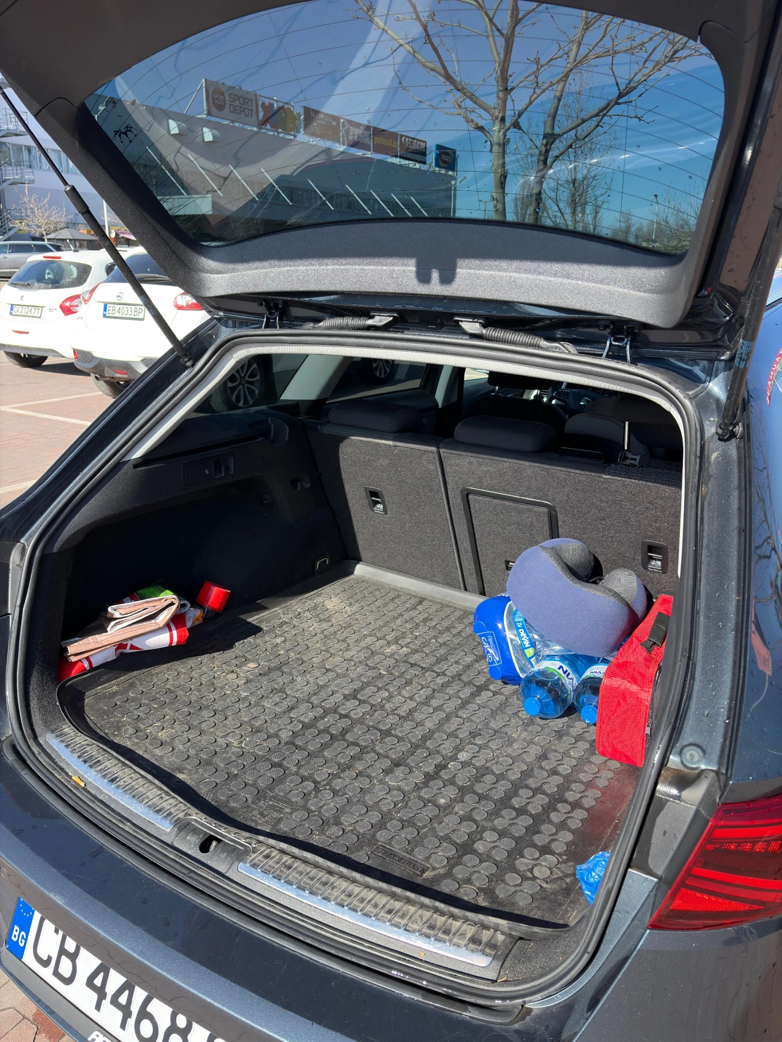 Seat Leon Метан ! Бартер !, снимка 5 - Автомобили и джипове - 53660488