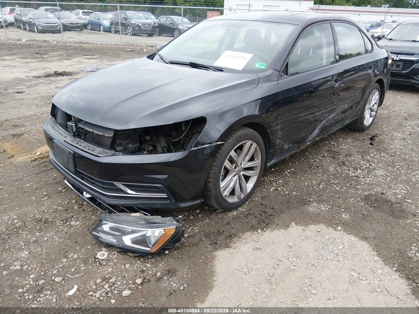 VW Passat 2.0l Volkswagen 2.0T Wolfsburg Edition, снимка 6 - Автомобили и джипове - 54860746