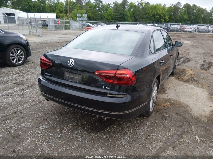 VW Passat 2.0l Volkswagen 2.0T Wolfsburg Edition, снимка 4 - Автомобили и джипове - 54860746
