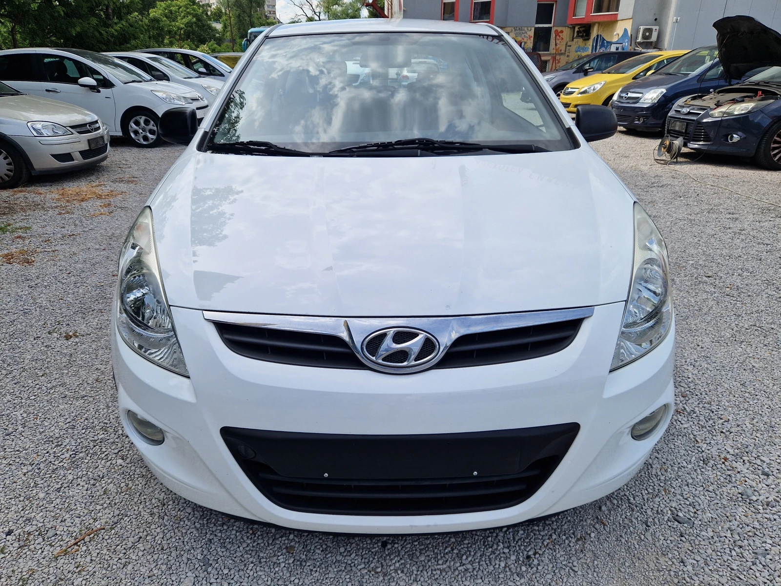 Hyundai I20 1.2/100000km, снимка 2 - Автомобили и джипове - 54994596