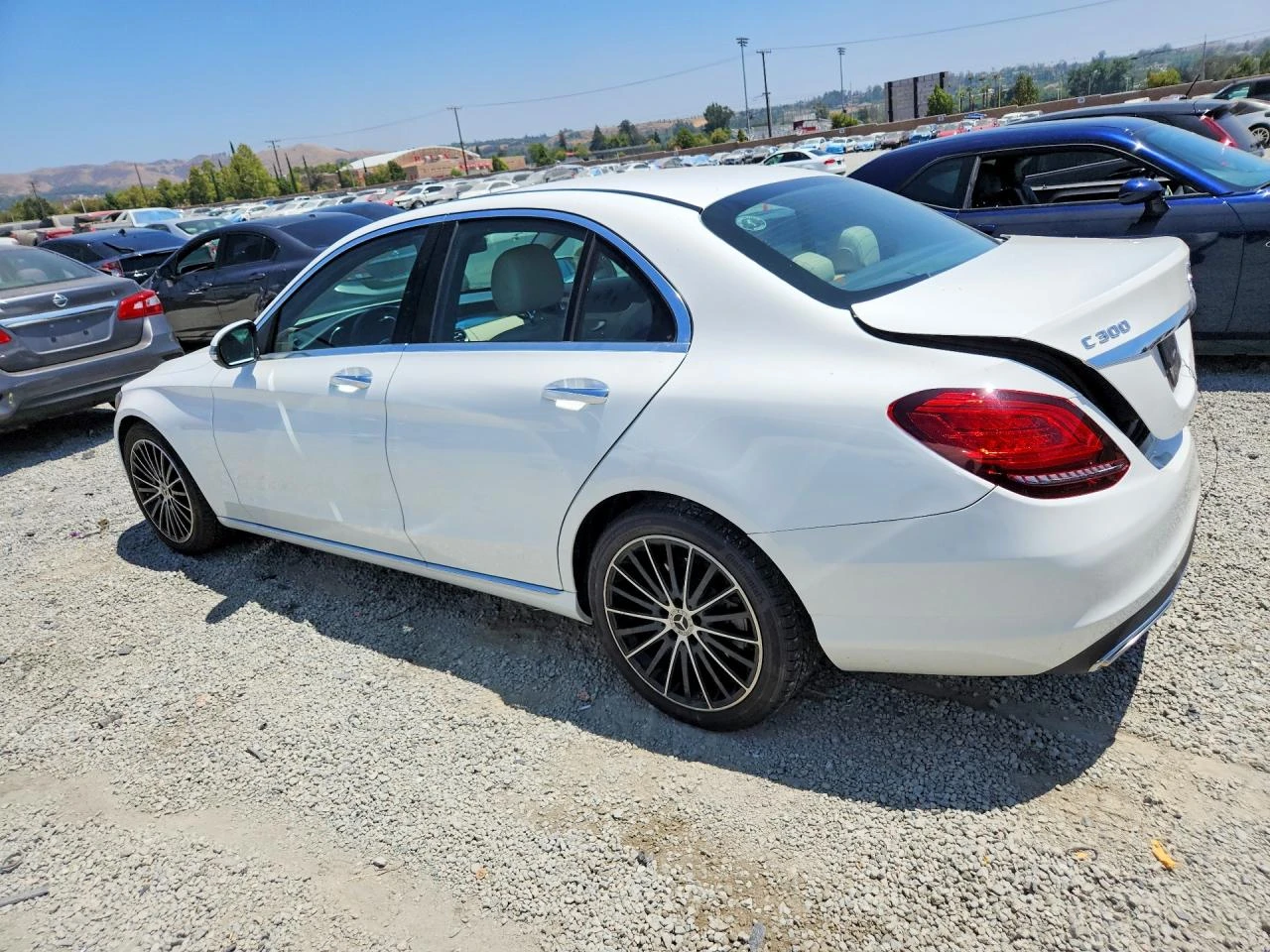 Mercedes-Benz C 300 4MATIC !!УНИКАТ!! #ПЪЛНО ОБОРУДВАНЕ# !ПАНОРАМА, снимка 4 - Автомобили и джипове - 55066375