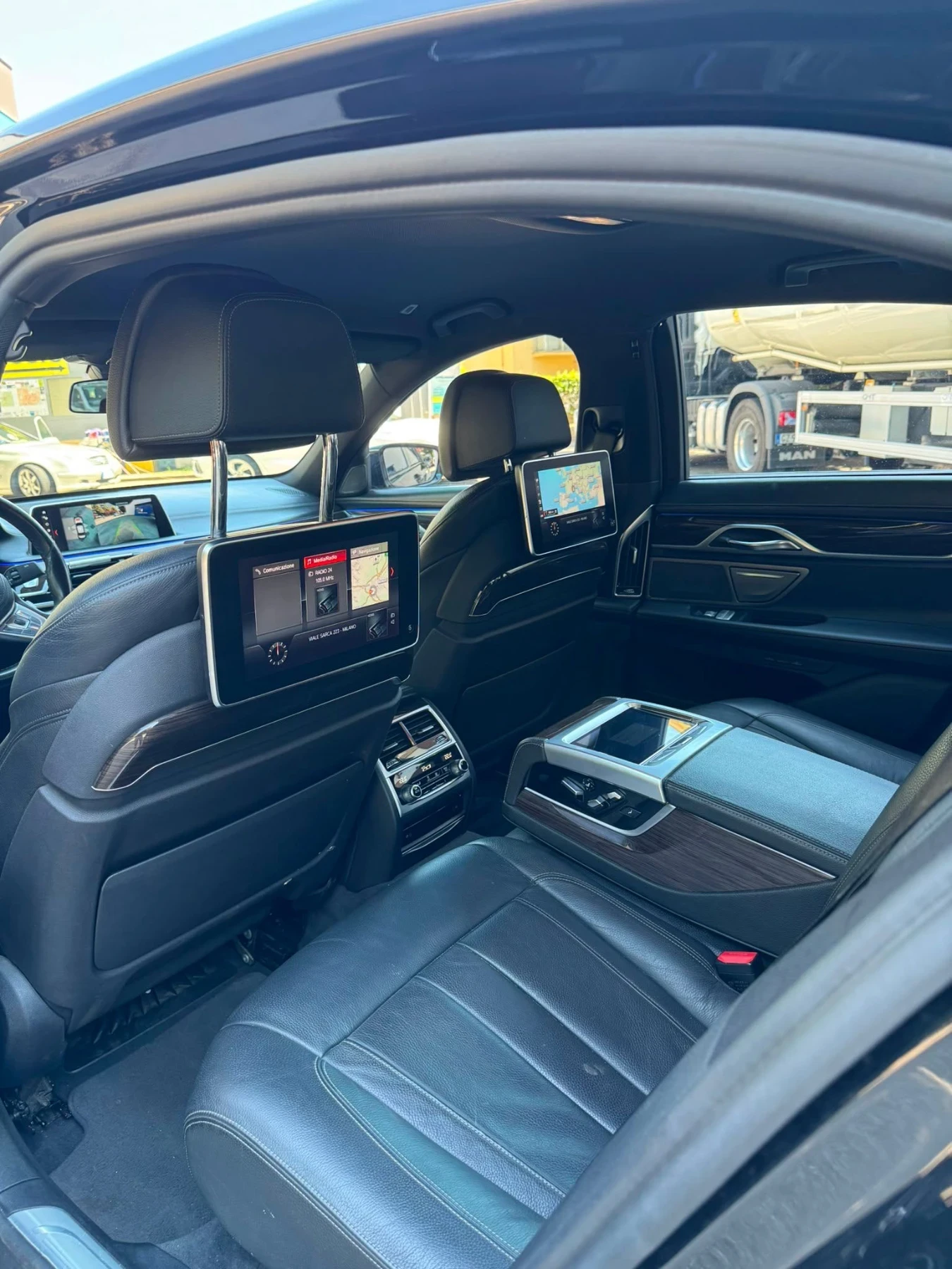 BMW 730 d xDrive, снимка 9 - Автомобили и джипове - 55152240